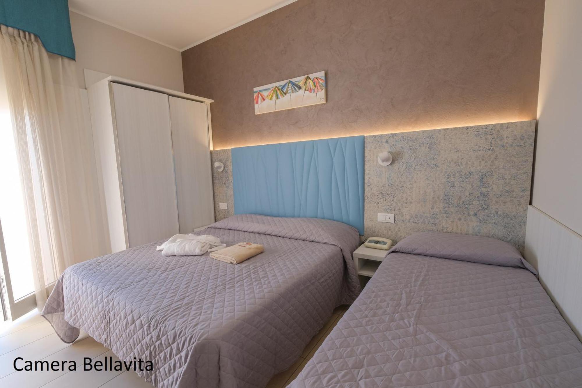 Hotel Alba D'Oro Гаттео-а-Маре Экстерьер фото