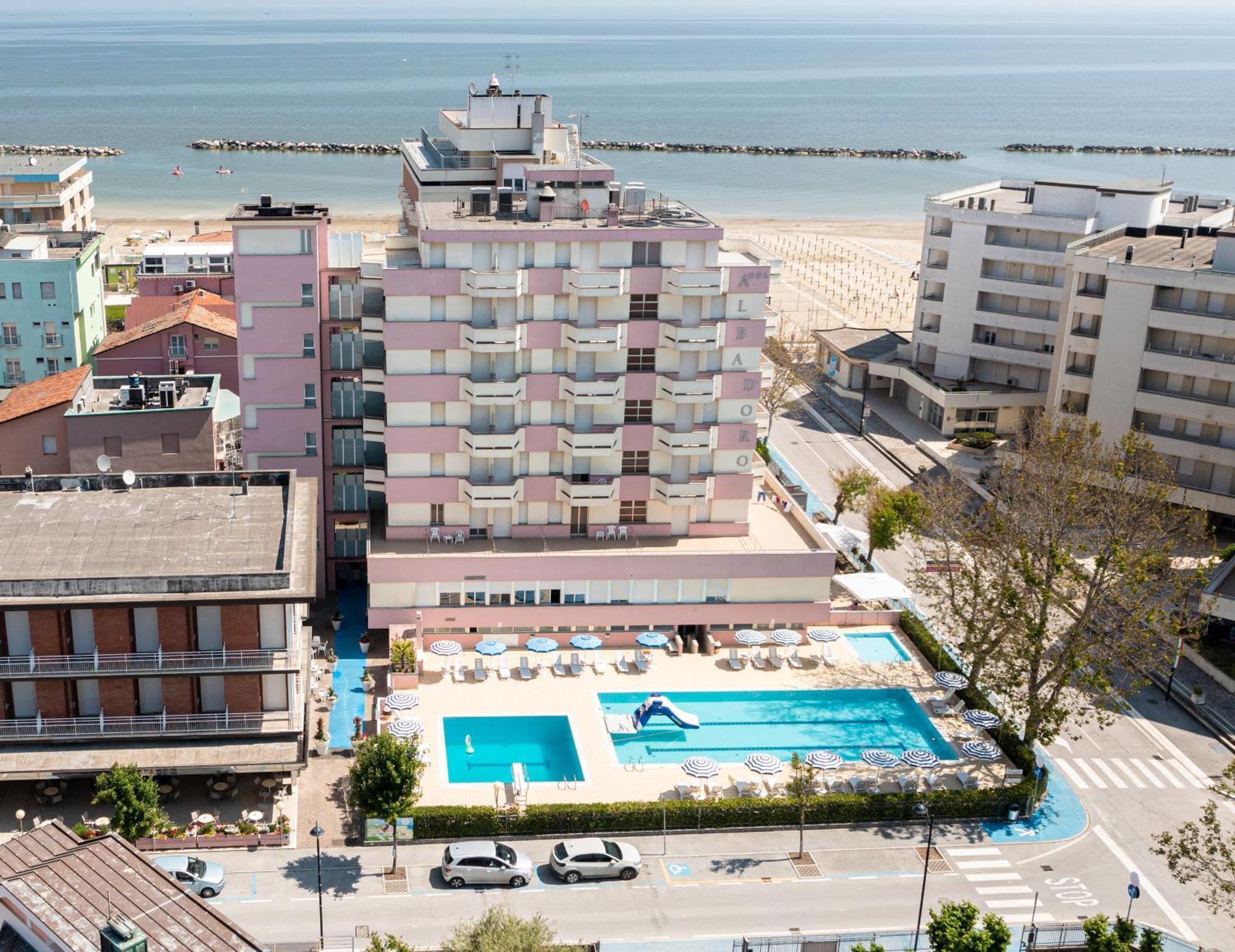 Hotel Alba D'Oro Гаттео-а-Маре Экстерьер фото